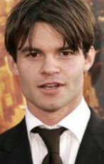 Фотография Дэниэл Гиллис Daniel Gillies