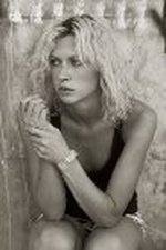Фотография Марго Стилли Margot Stilley