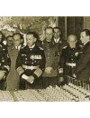 Биография человека с именем Эрих Редер